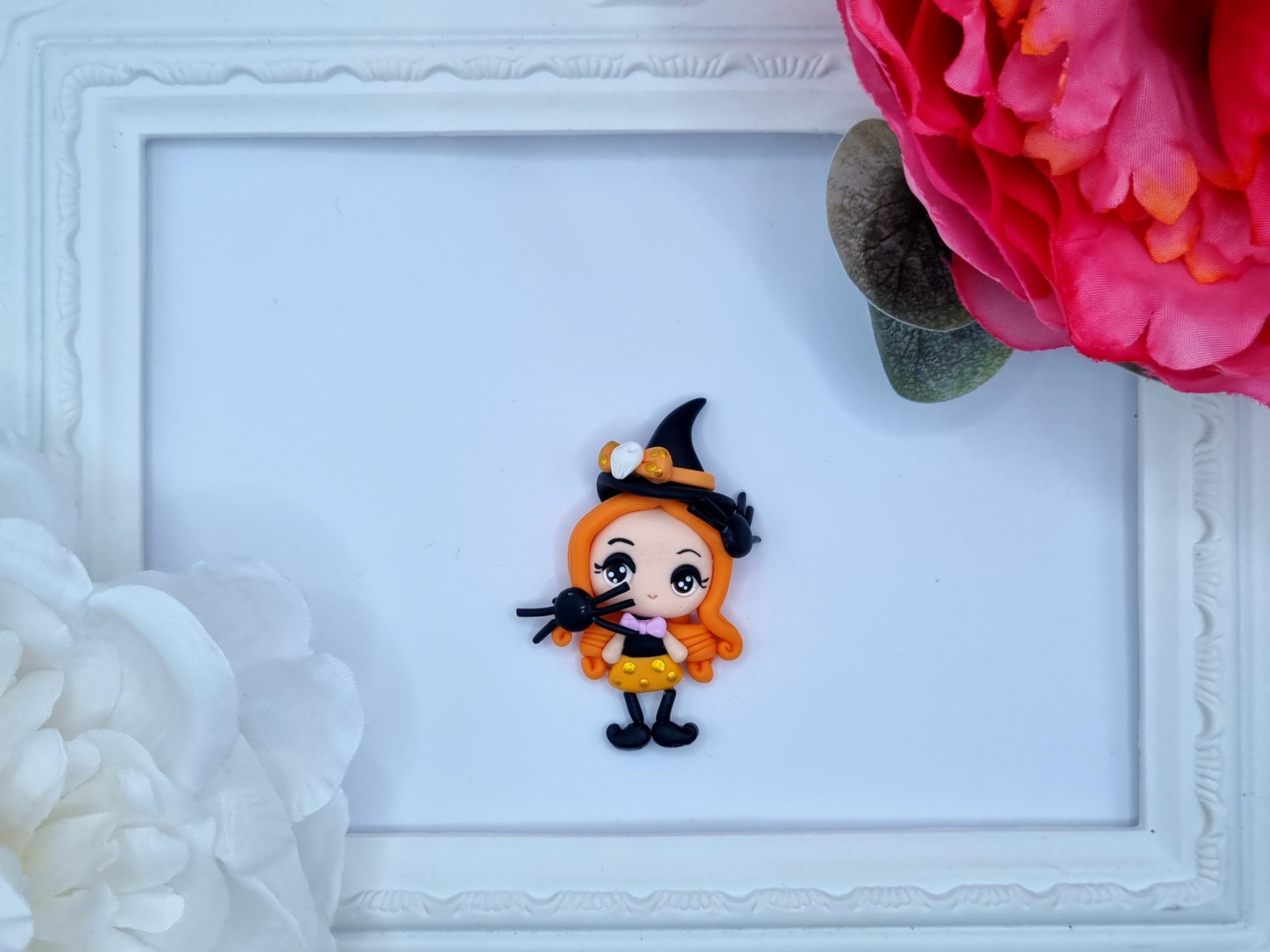 WITCH GIRL WITH ORANGE HAIR – EMBELLISHMENT CLAY BOW CENTRE ( WITH FLAT BACK )