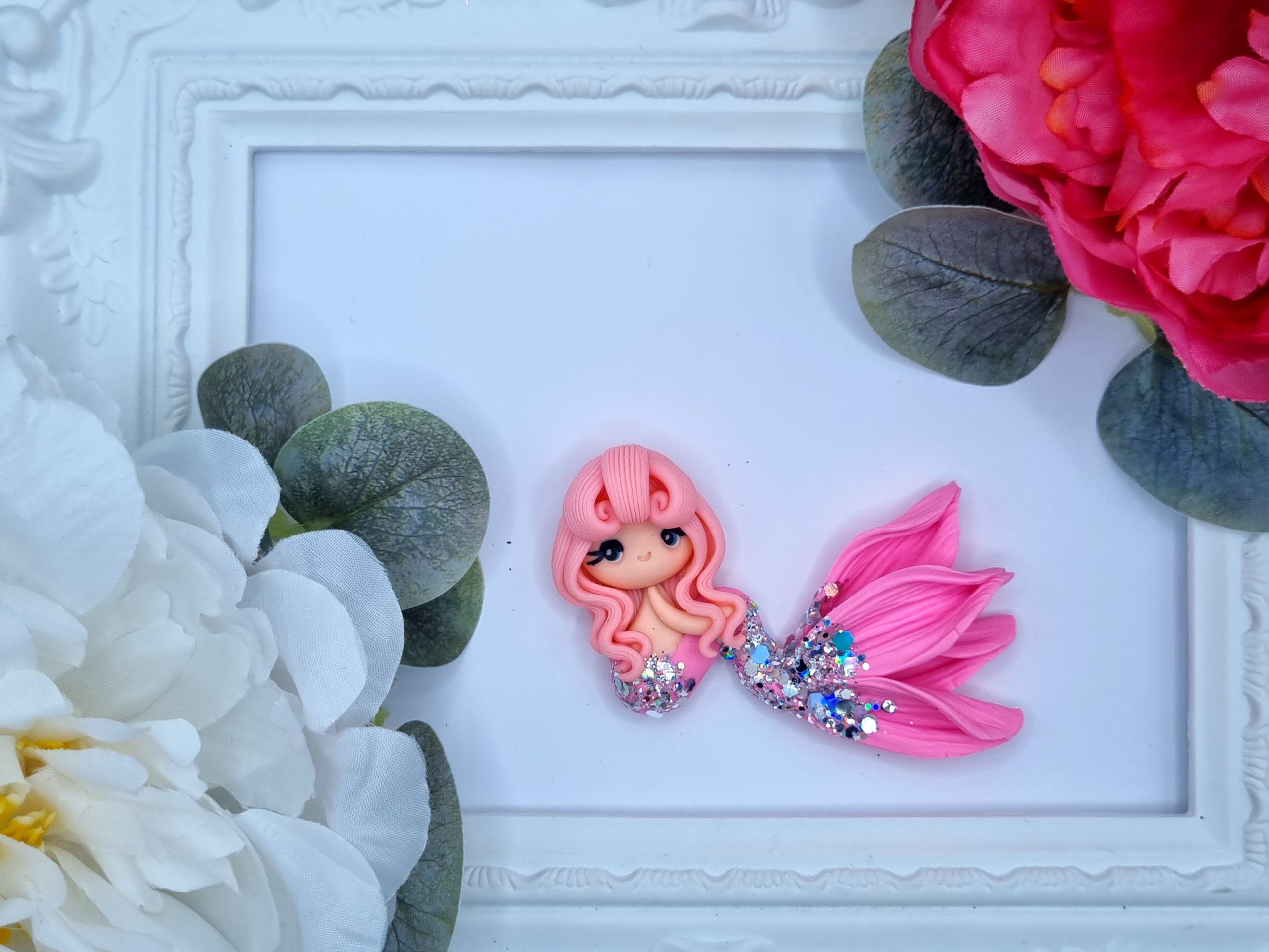 PINK CLAY POLYMER MERMAID WITH PINK TAIL AND SILVER GLITTER -EMBELLISHMENT CLAY BOW CENTRE (WITH FLAT BACK)